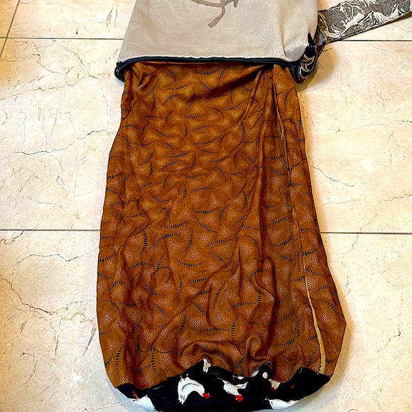 Fabric Sling bag “Every Cloud Has a Silver Lining” - Picture 3 of 6